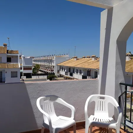 Gran Adosado De Esquina Muy Cerca De La Playa En La Antilla * Huelva