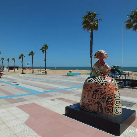 Gran Adosado De Esquina Muy Cerca De La Playa En La Antilla Holiday home Huelva