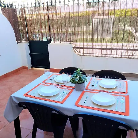 Gran Adosado De Esquina Muy Cerca De La Playa En La Antilla Holiday home *