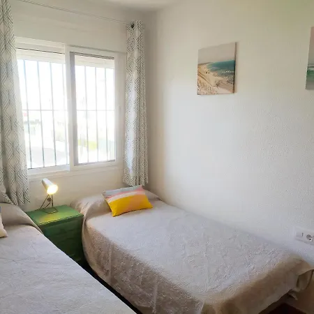 Vakantiehuis Gran Adosado De Esquina Muy Cerca De La Playa En La Antilla *